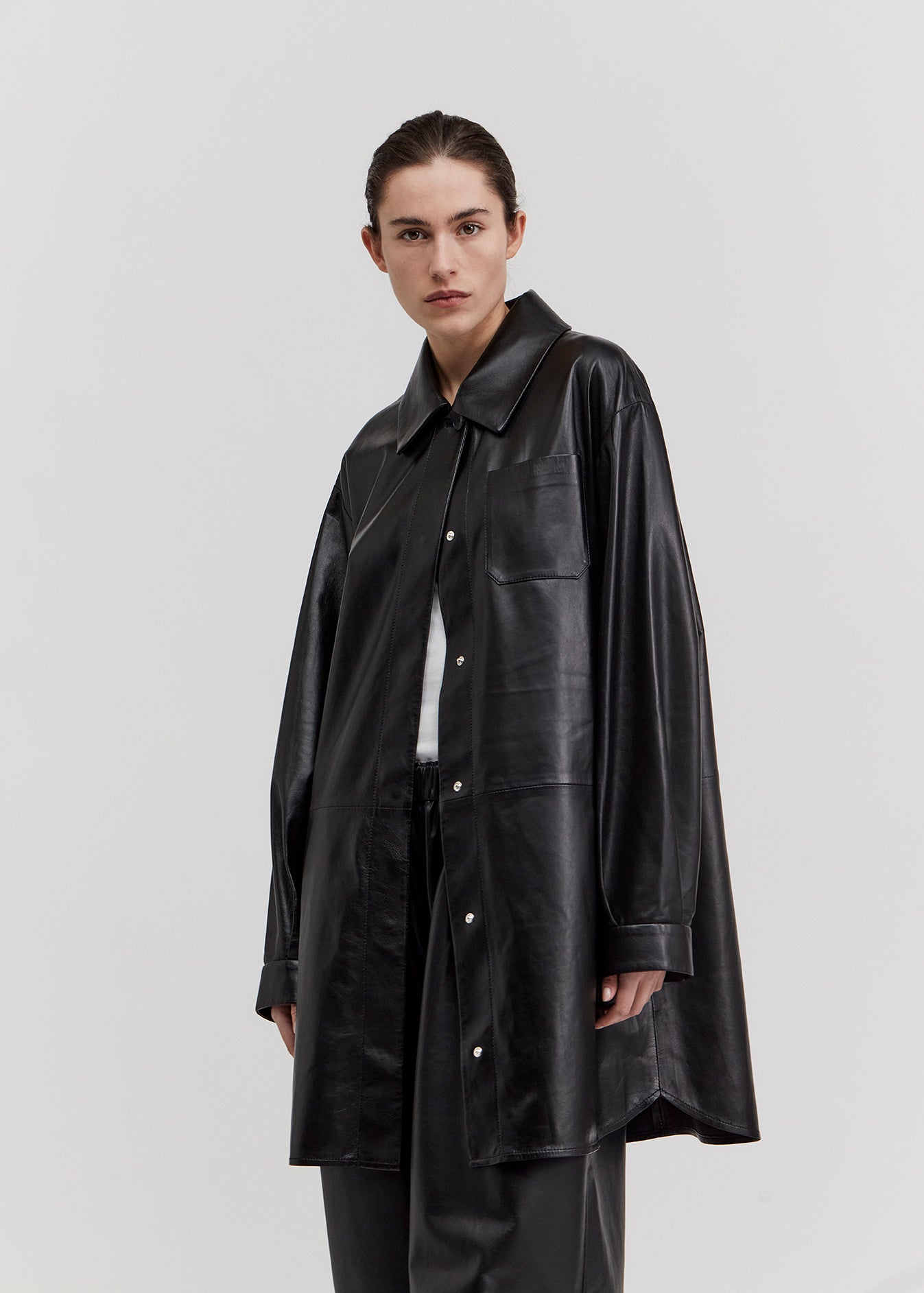 12544 SAUL - UTZON AW24 Leather shirt front side