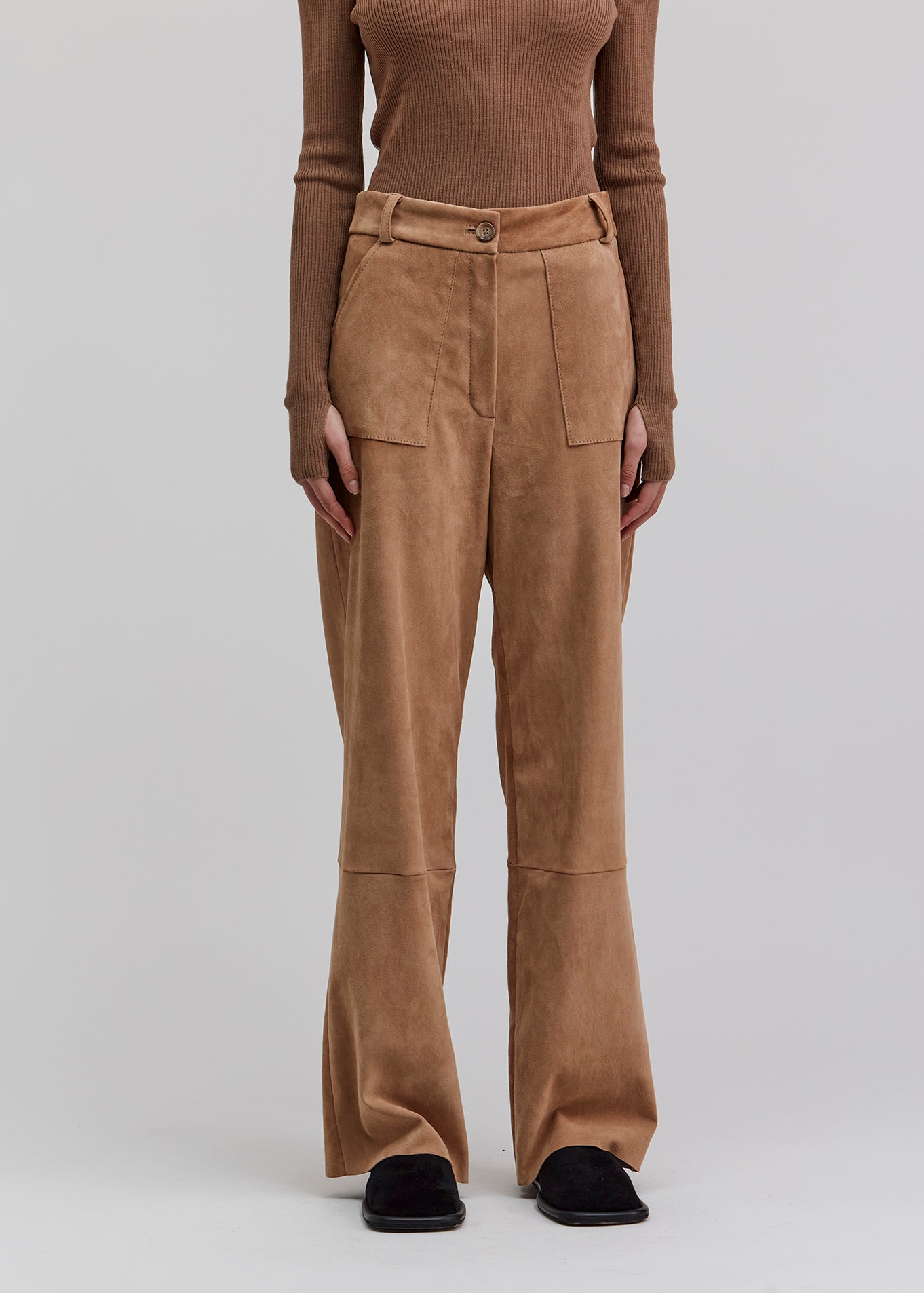 13545 PHILIP UTZON aw24 brown elastic suede pants styled with brown top and black slippers model shown from the front