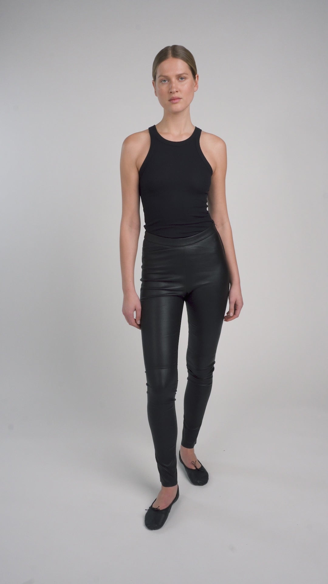 13396 LAURA - UTZON AW24 black leather leggings styled with ballerinas and black top 360 shot